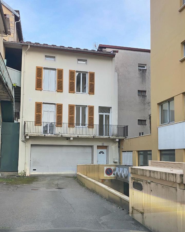 Maison Lamartine - Plein Centre-Ville Avec Garage & Jeux Saint-Claude Luaran gambar